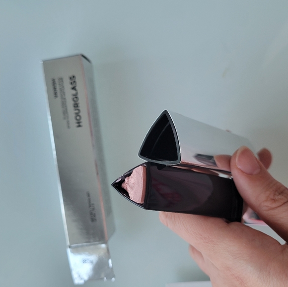 Hourglass Vanish Highlight Stick Gold /or/ Pink - Picture 6 of 6
